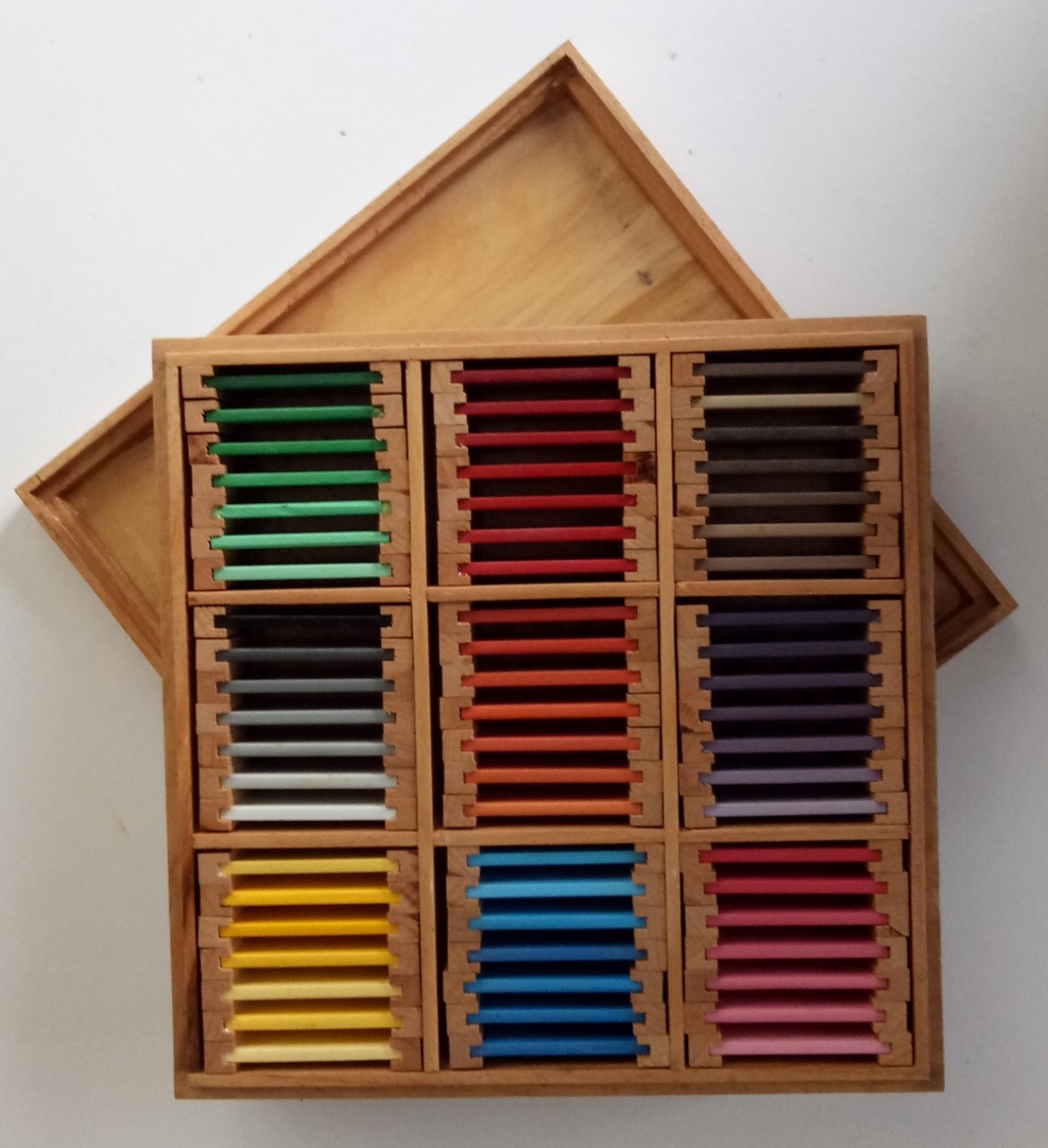 COLOUR BOX 3 TERRITIARY COLOURS